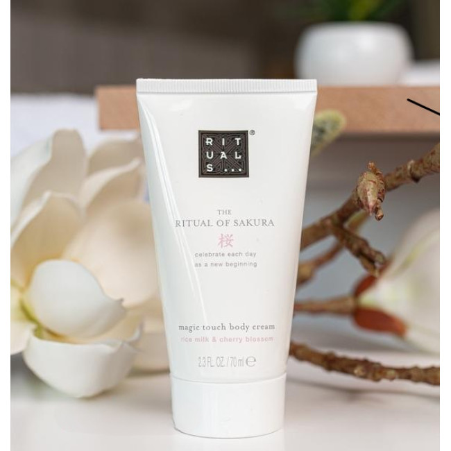 Крем для тіла The Ritual of Sakura Body Cream, 70мл, фото 4 Крем для тіла The Ritual of Sakura Body Cream, 70мл, фото 4